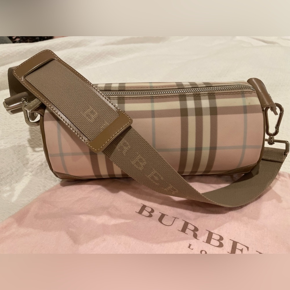 NWOT Authentic Burberry London Pink Nova Check Barrel Handbag